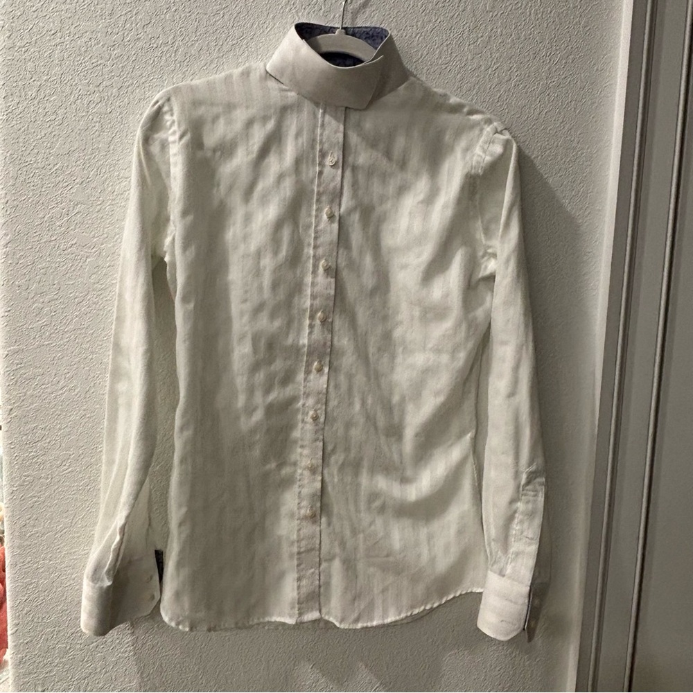 Chic White Button-Up Blouse
